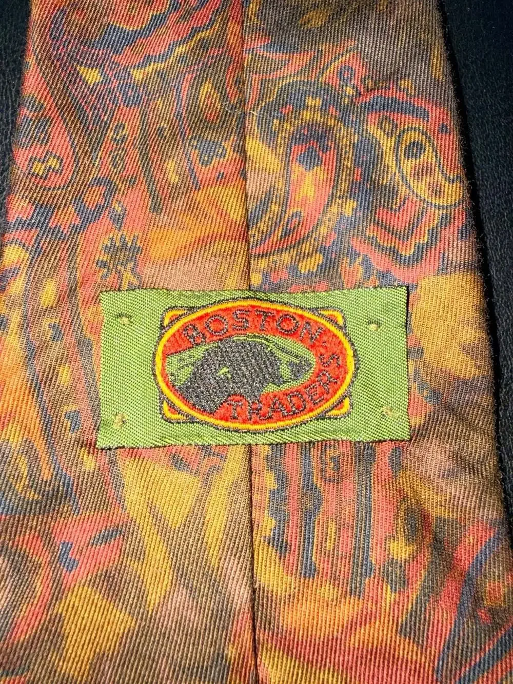 Boston Traders Vintage Paisley Pattern Necktie